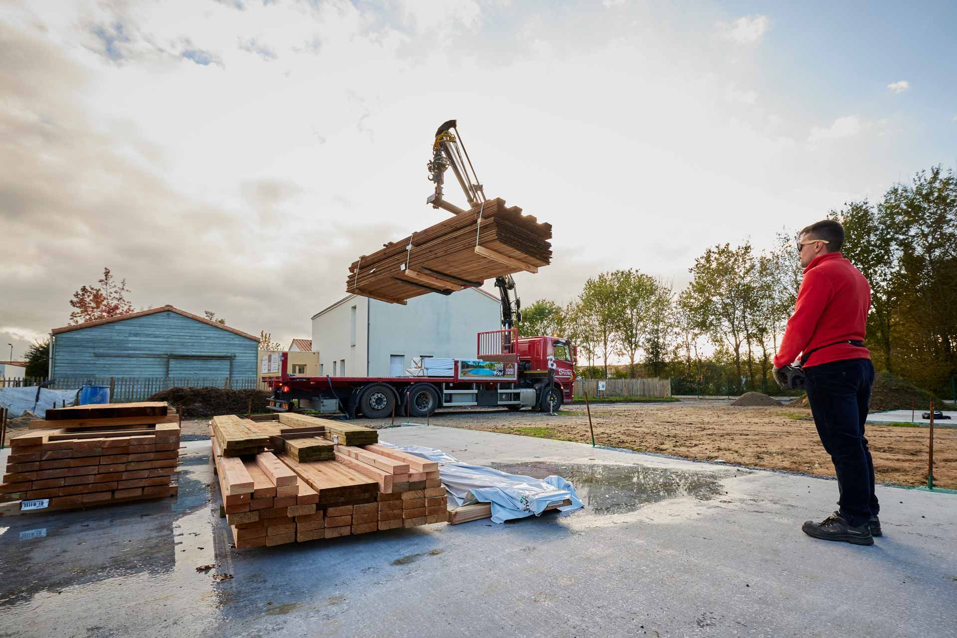 Livraison sur chantier grâce à des véhicules adaptés