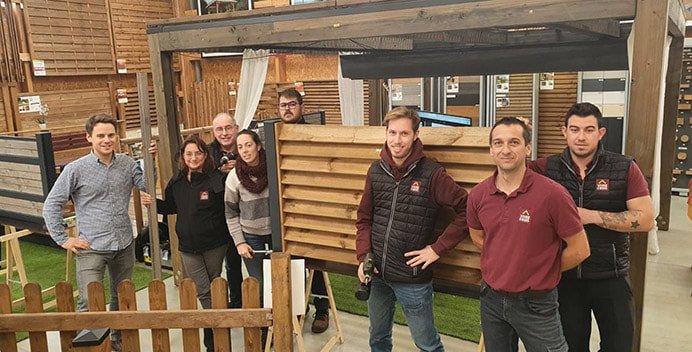 Formation des artisans sur la pose d’une clôture en bois